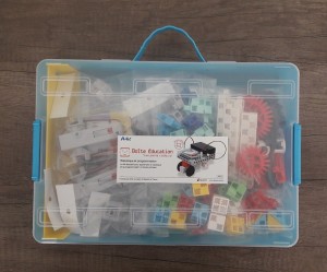 exemple de kit robotique pour un élève de primaire