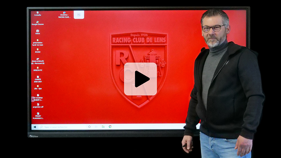 interview du centre de formation du RCL avec Eric Assadourian sur l'utilisation de l'écran tactile
