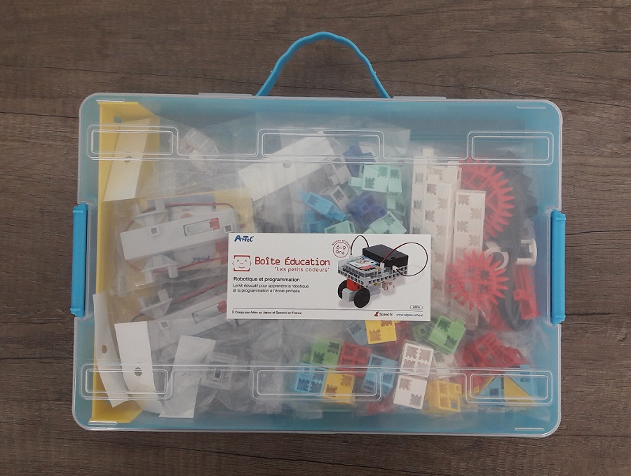mallette pédagogique ou kit robotique pour initier à la programmation en école primaire