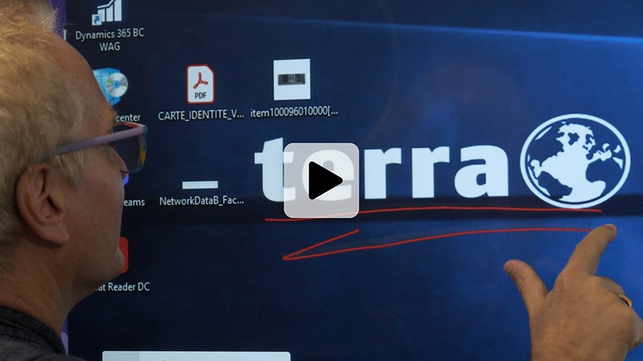 interview vidéo de Renaud Valin, Terra Computer France sur l'écran interactif Speechi
